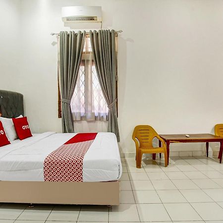 Super Oyo 91055 Homestay Syariah Bandar Lampung Buitenkant foto
