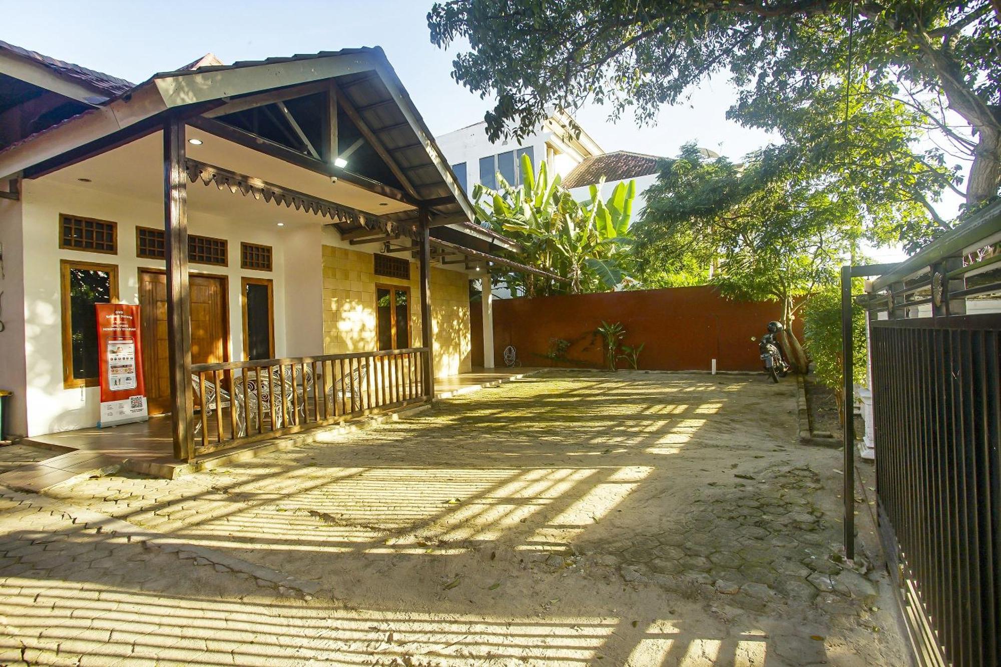 Super Oyo 91055 Homestay Syariah Bandar Lampung Buitenkant foto